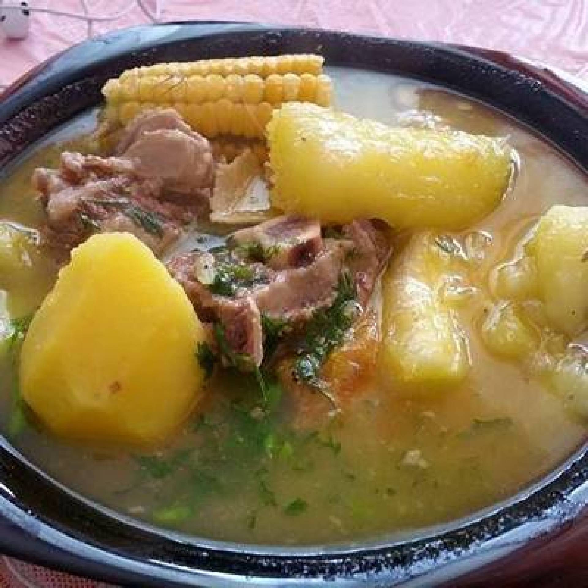 SANCOCHO DE RES & ARROZ JAZMÍN