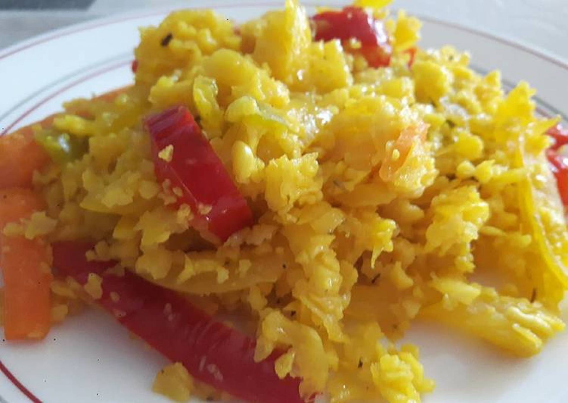 KETO PAELLA DE CARNES (ARROZ DE COLIFLOR)