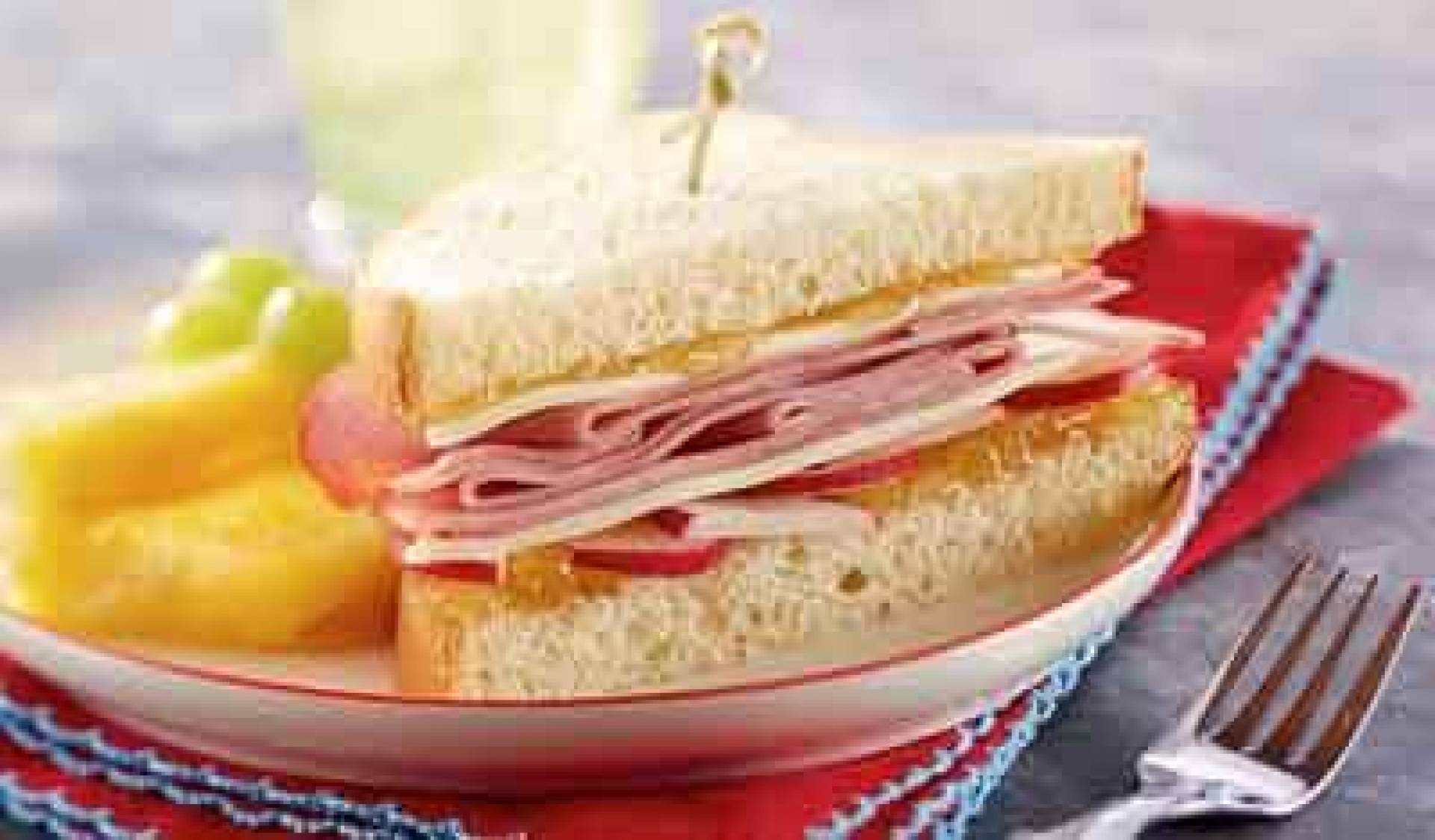 HAM AND CHEESE SANDWICH