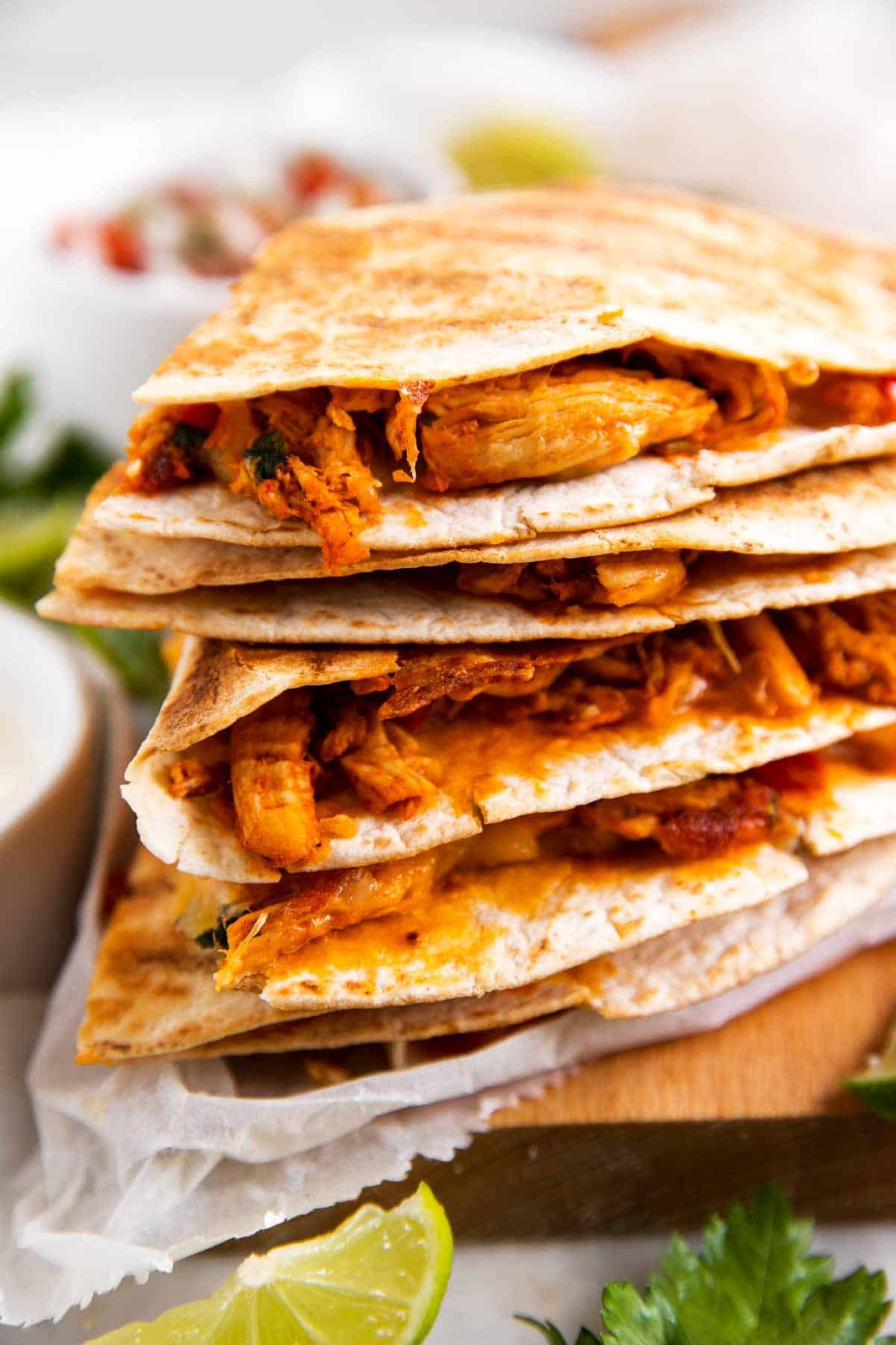 QUESADILLA DE POLLO/CHICKEN QUESADILLA