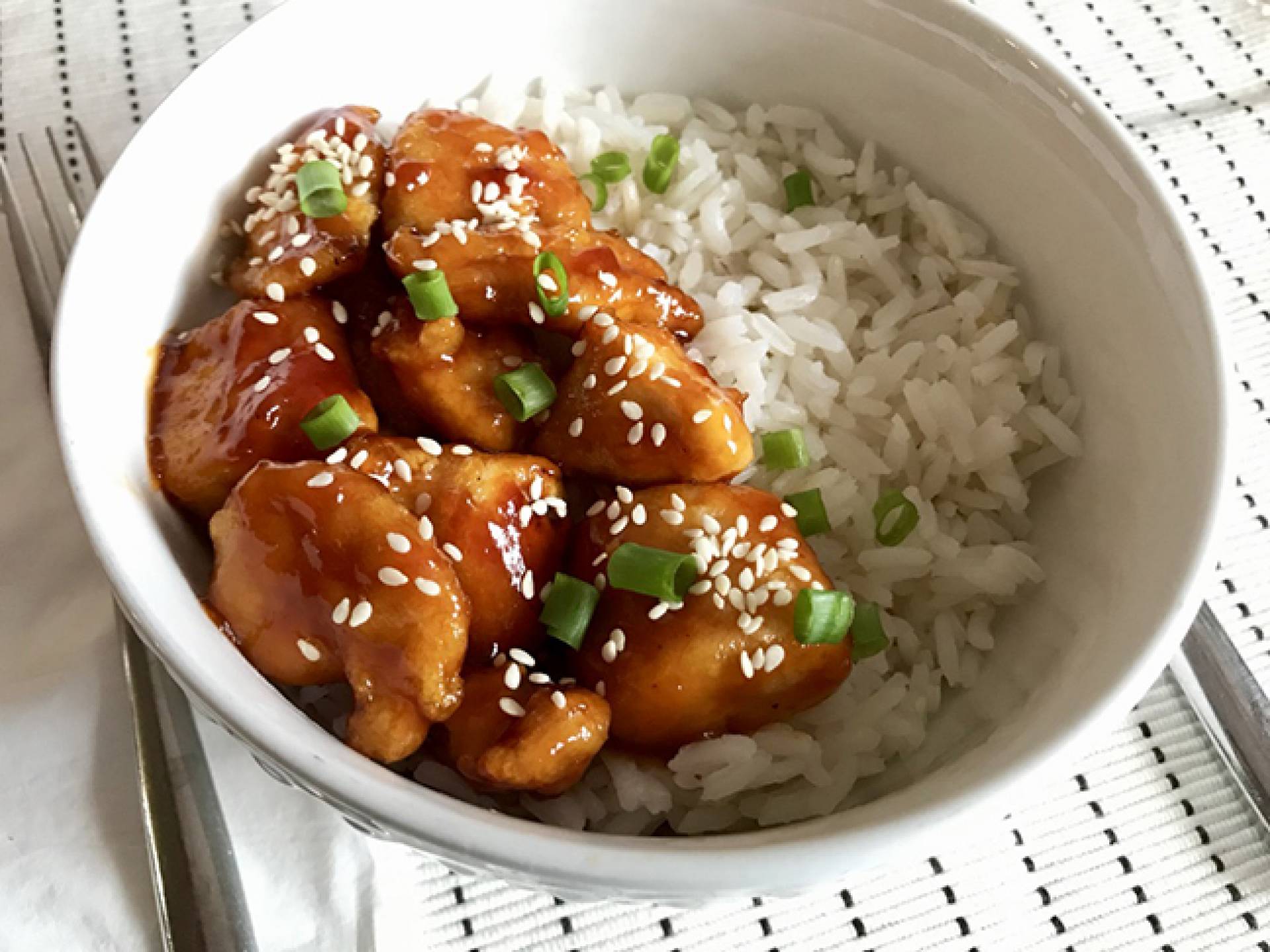 POLLO AGRIDULCE CON ARROZ JAZMIN