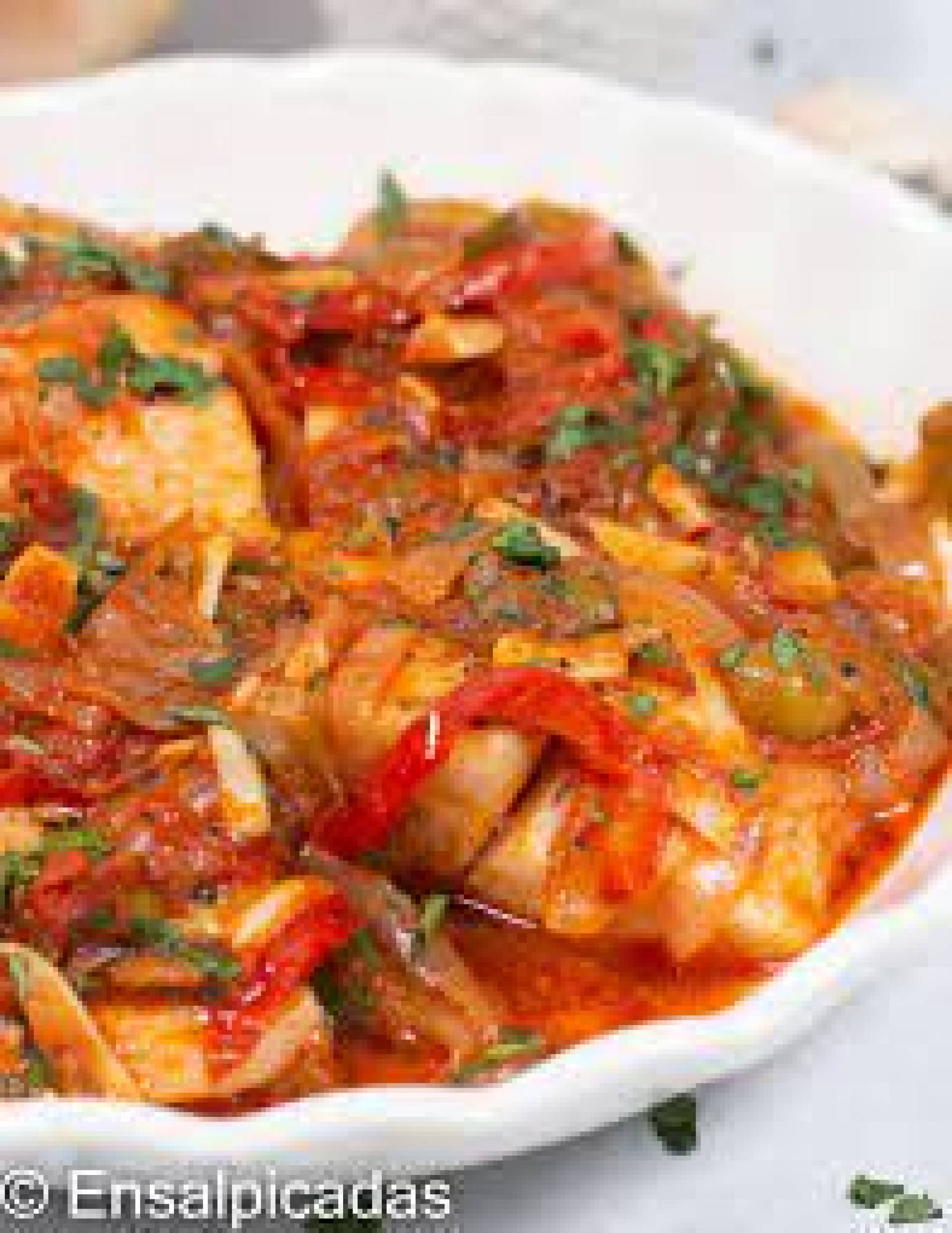 FILETE DE PESCADO GUISADO CON PAPAS MAJADAS