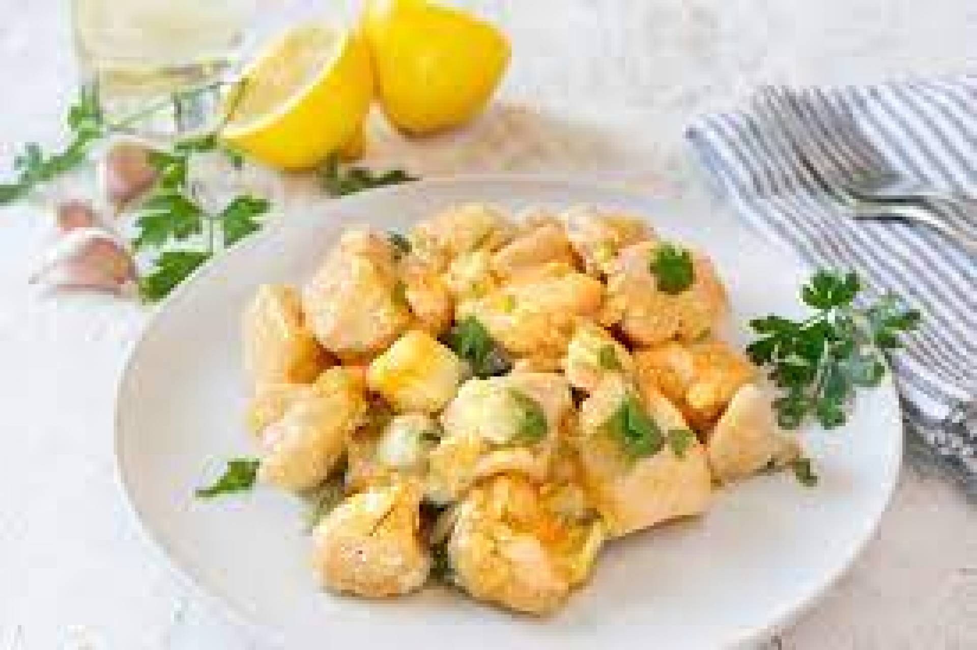 Pollo al ajillo & Risotto Parmesano de Coliflor